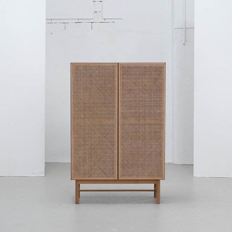 Racquet Vitrine - Oak + Rattan