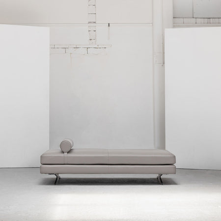 Wake Daybed - Grey + Leather