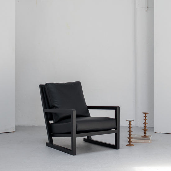 Simon Armchair - Black / Black + Leather