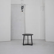 Teri Side Table Round - Med / Black + Oak